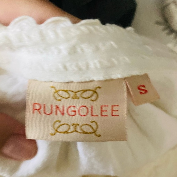 Rungolee white / cream seersucker Phoebe blouse. Ric rac and ruffle details. S - Picture 3 of 6